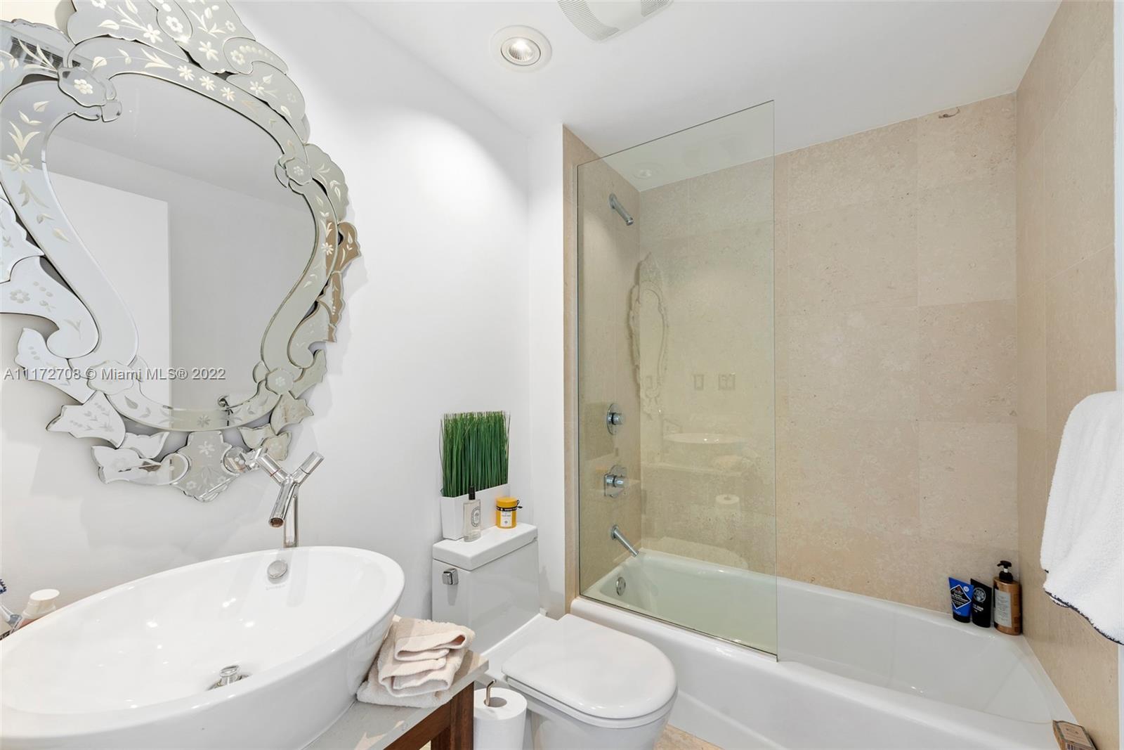 450 Alton Road, Unit 1003 Miami Beach, FL 33139 - Photo 12 of 53