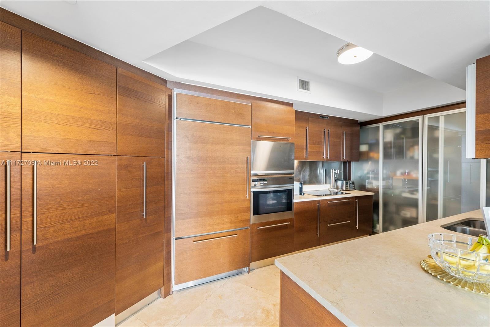 450 Alton Road, Unit 1003 Miami Beach, FL 33139 - Photo 5 of 53