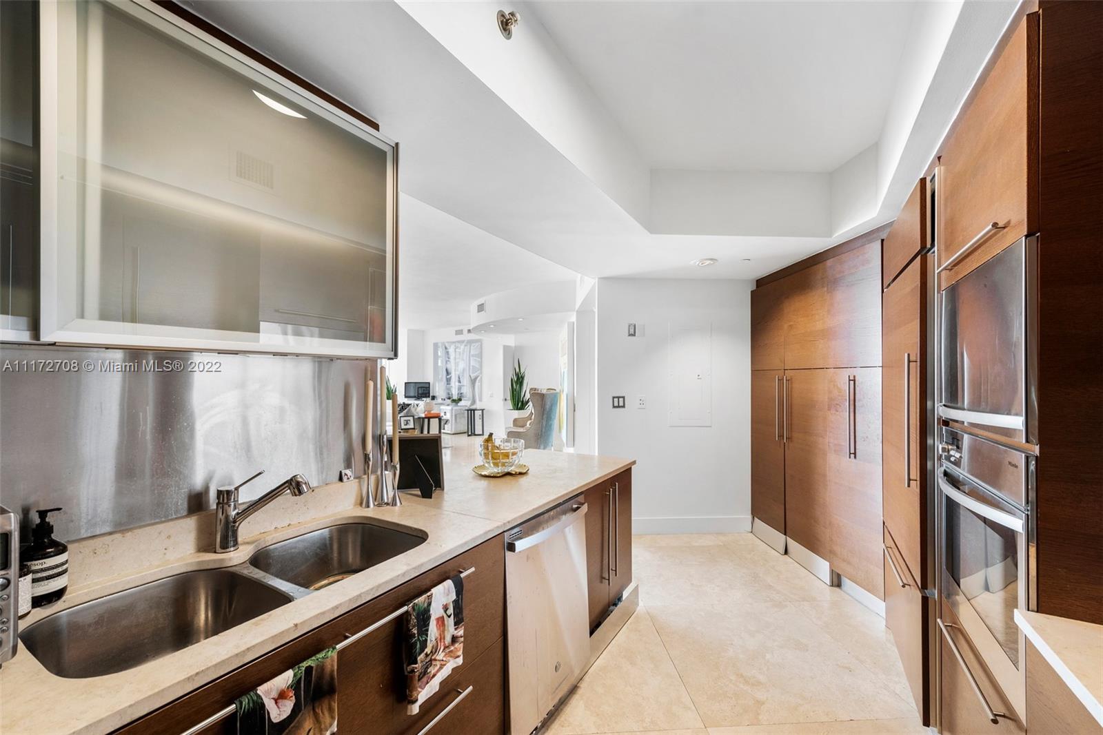 450 Alton Road, Unit 1003 Miami Beach, FL 33139 - Photo 7 of 53