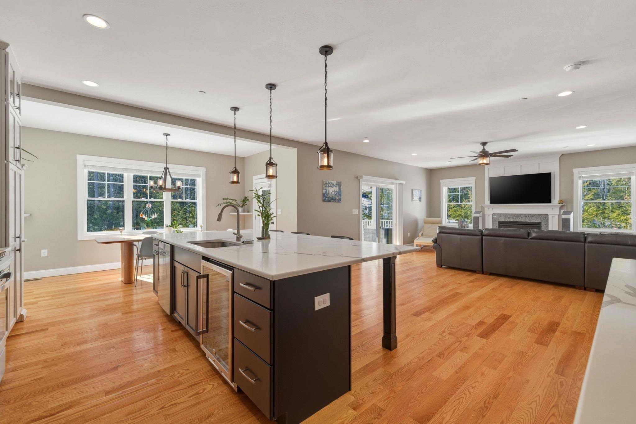 51 Lorden Road New Boston, NH 03070 - Photo 3 of 54 Gallery Image 3