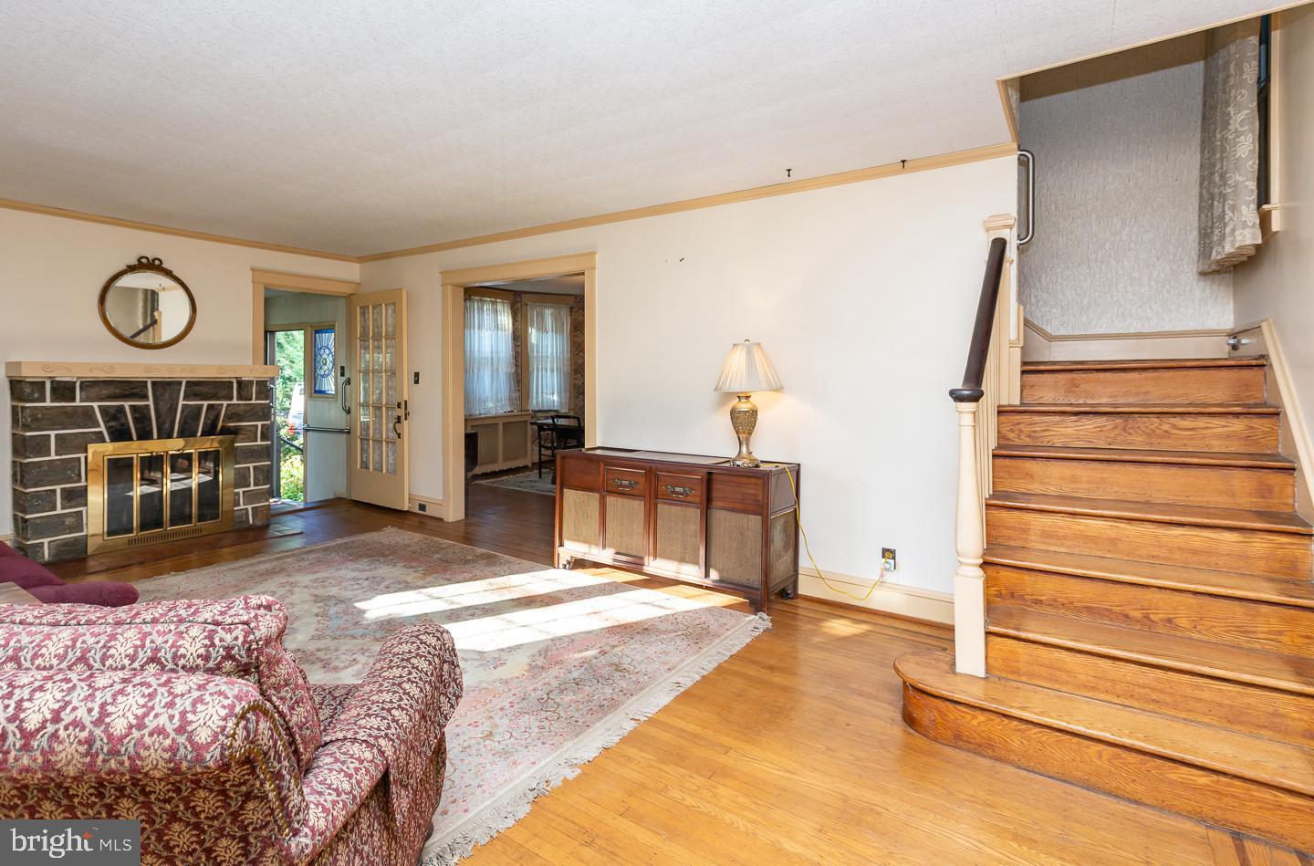 166 South Eagle Road Havertown, PA 19083 - Photo 3 of 28