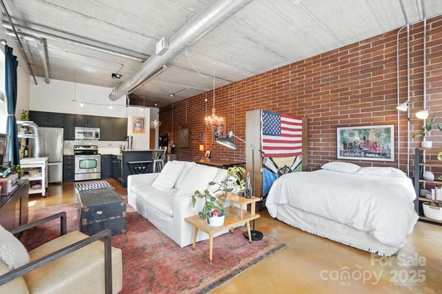 $290,000 | 626 North Graham Street, Unit 309, Charlotte, NC 28202