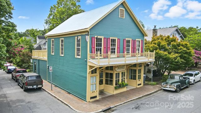 $290,000 | 626 North Graham Street, Unit 309, Charlotte, NC 28202