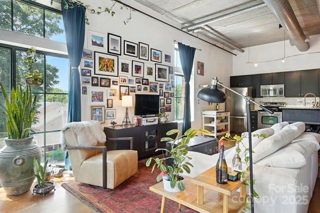 $290,000 | 626 North Graham Street, Unit 309, Charlotte, NC 28202