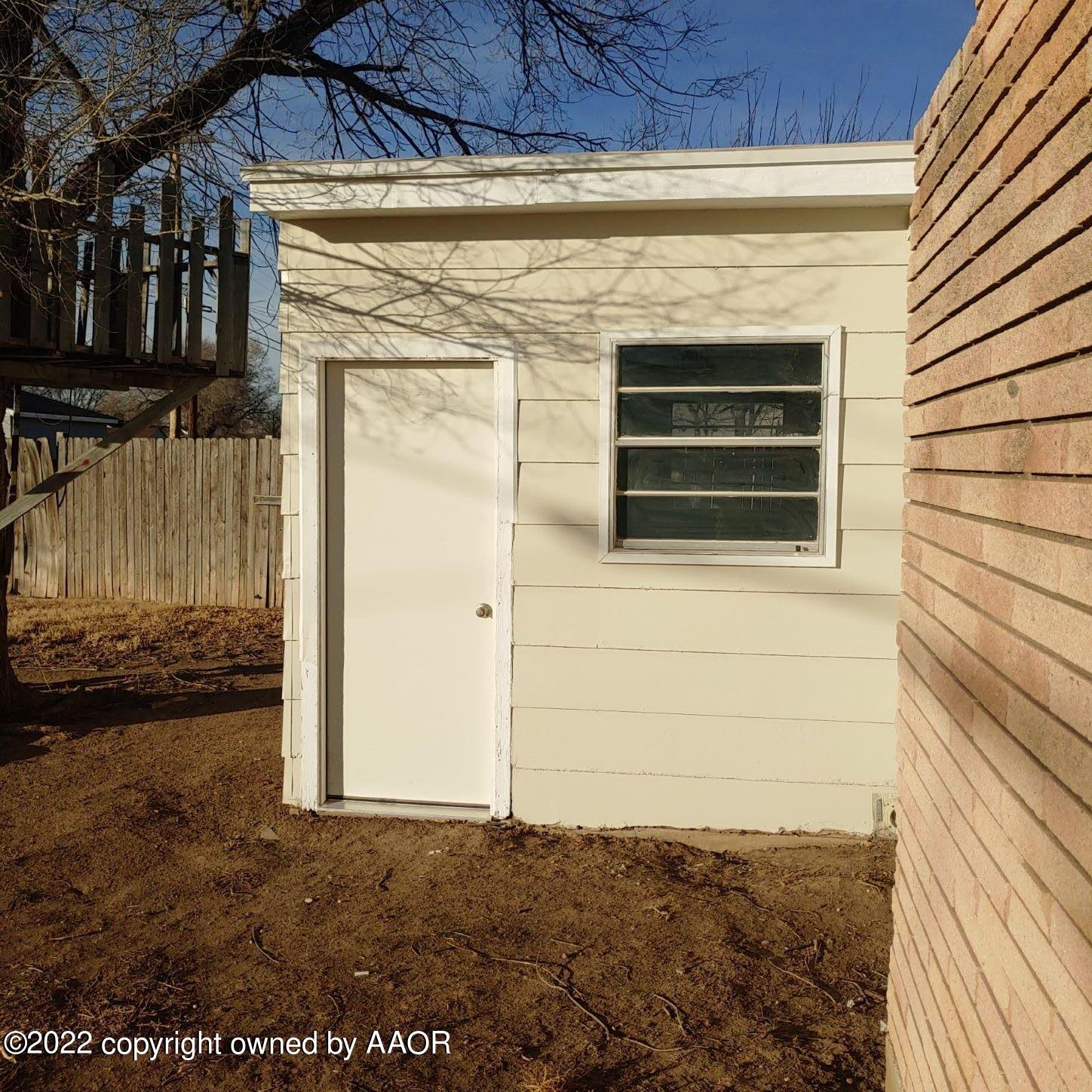 4304 South Hayden Street Amarillo, TX 79110 - Photo 20 of 22 a view of front door