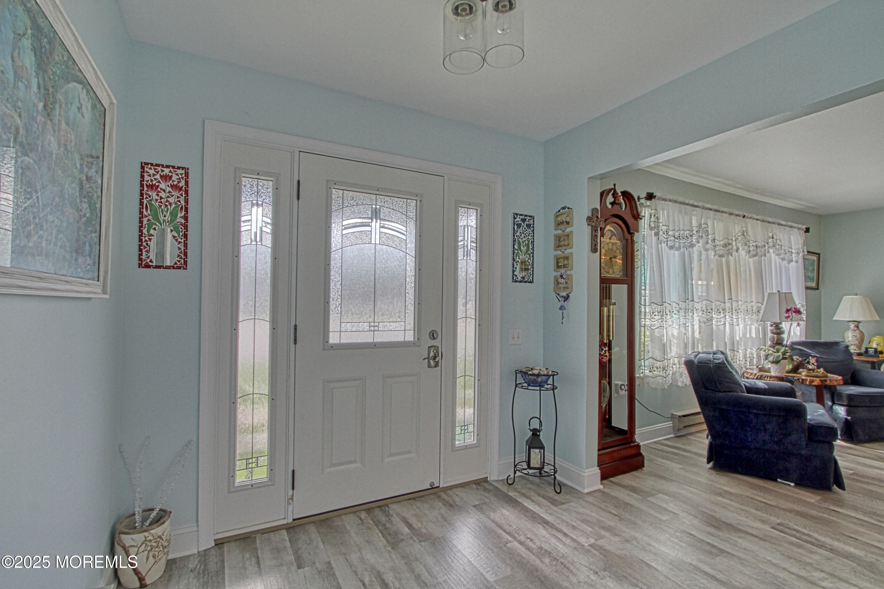 2 Norwood Court Whiting, NJ 08759 - Photo 11 of 22 a view of a livingroom with furniture and hardwood floor