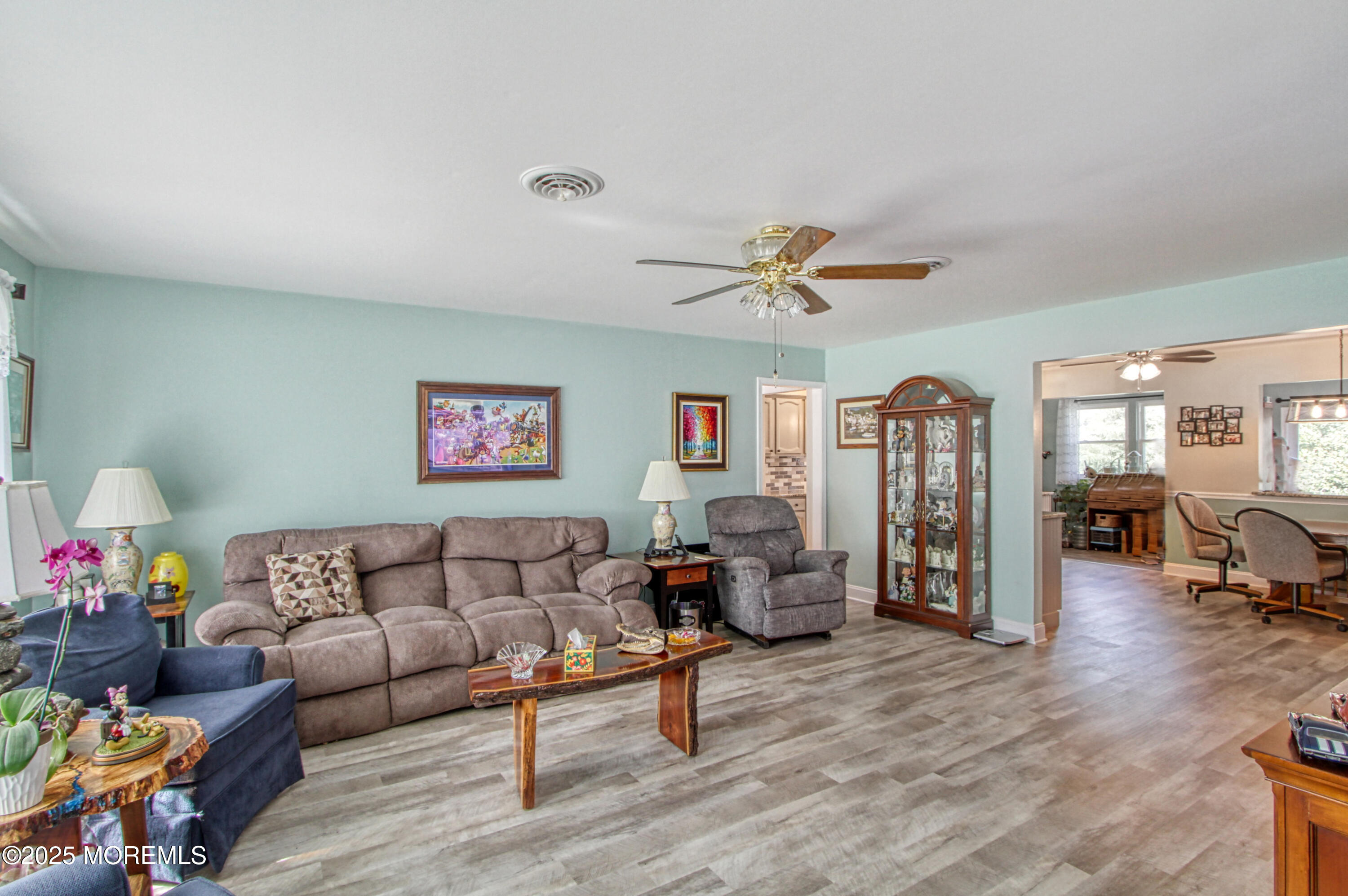 2 Norwood Court Whiting, NJ 08759 - Photo 6 of 22 a living room with furniture