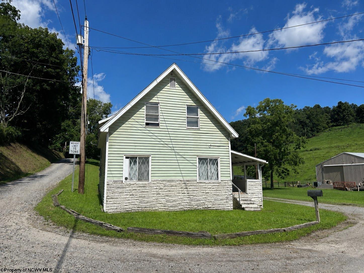 1213 Plum Run Road Mannington, WV 26582 - Photo 2 of 15 Gallery Image 2