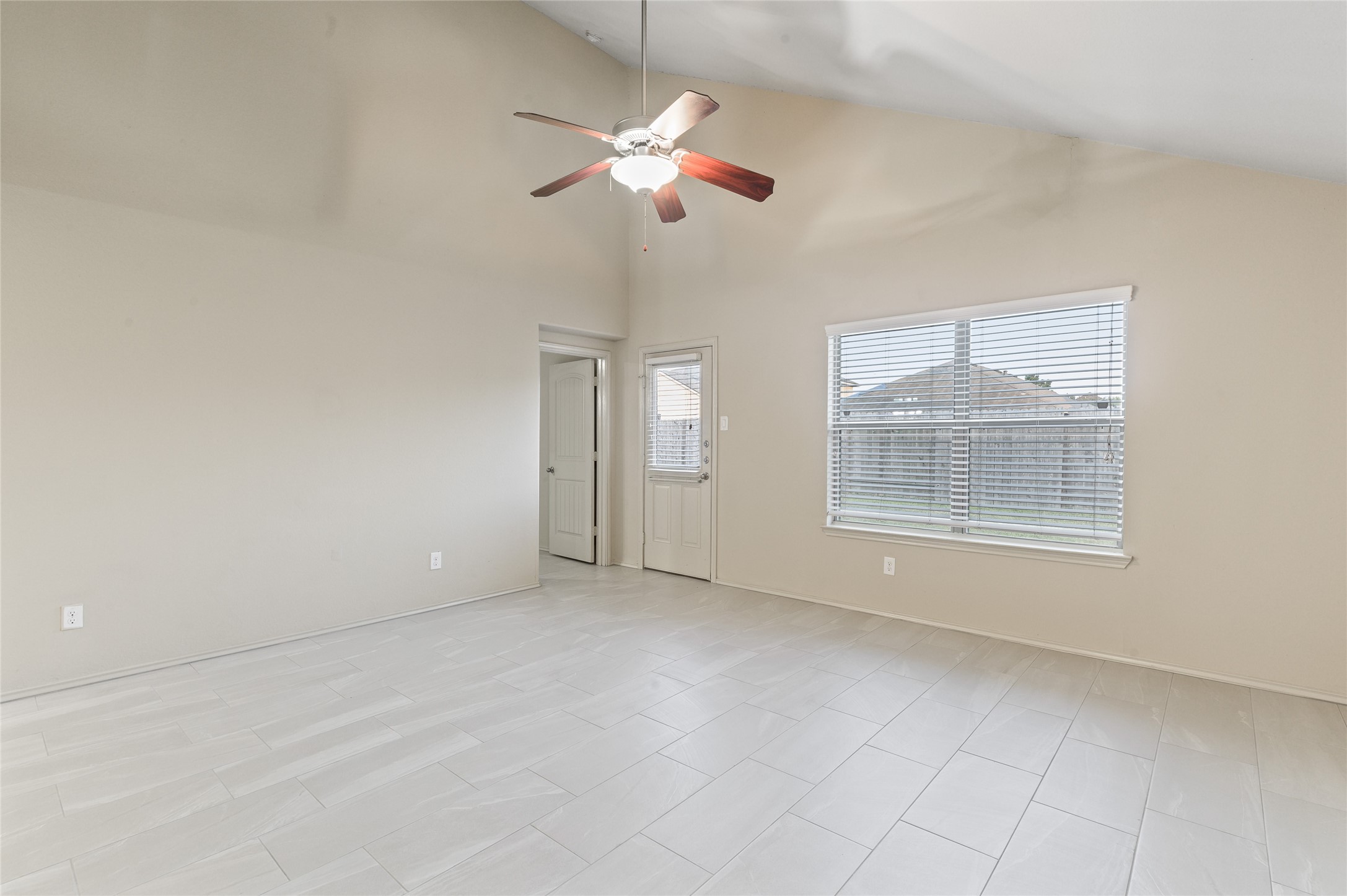 2414 Fall Aster Drive Spring, TX 77373 - Photo 3 of 20