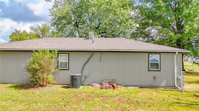 $241,000 | 935 Southwest 58th Highway, Holden, MO 64040