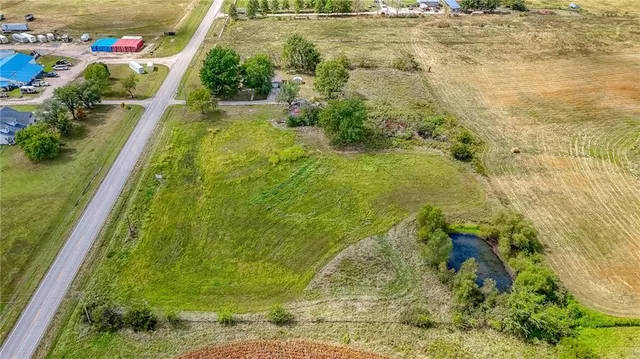 $241,000 | 935 Southwest 58th Highway, Holden, MO 64040