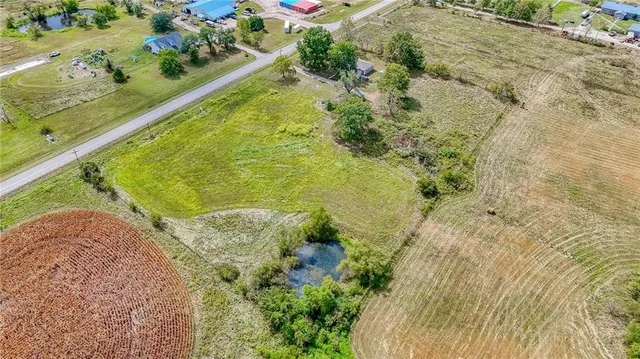 $241,000 | 935 Southwest 58th Highway, Holden, MO 64040