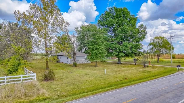 $241,000 | 935 Southwest 58th Highway, Holden, MO 64040