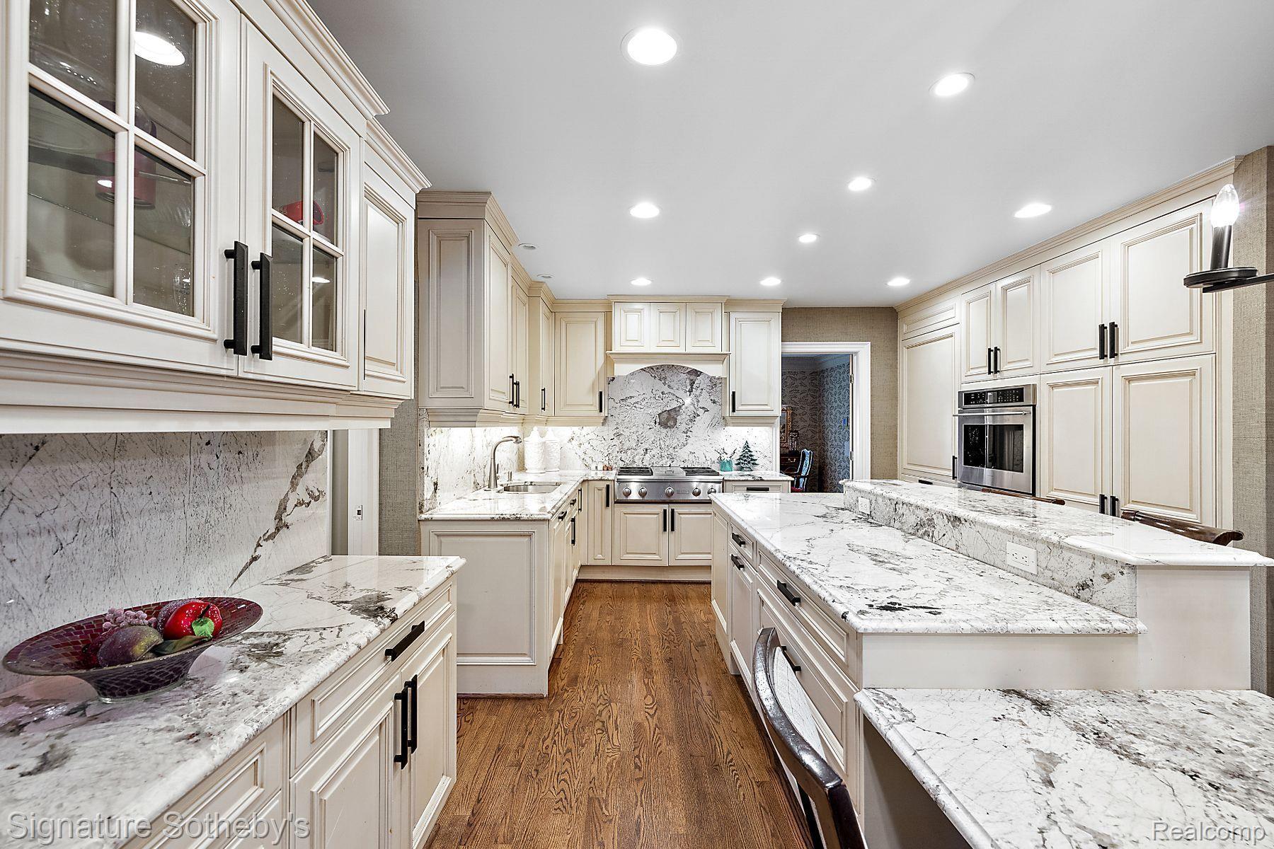 340 Keswick Road Bloomfield Hills, MI 48304 - Photo 14 of 58 Gallery Image 14
