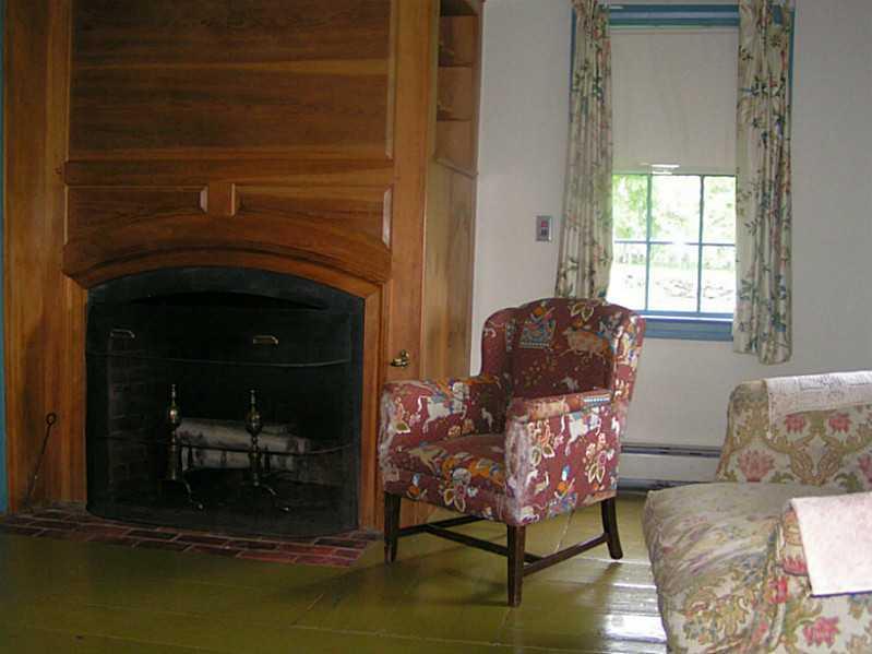 529 Paris Hill Road South Paris, ME 04281 - Photo 11 of 29 Living Room.