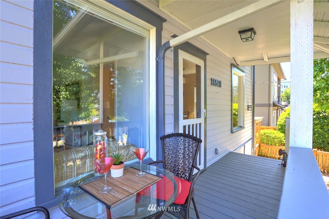 18518 103rd Avenue Northeast Bothell, WA 98011 - Photo 5 of 31 a outdoor space with furniture