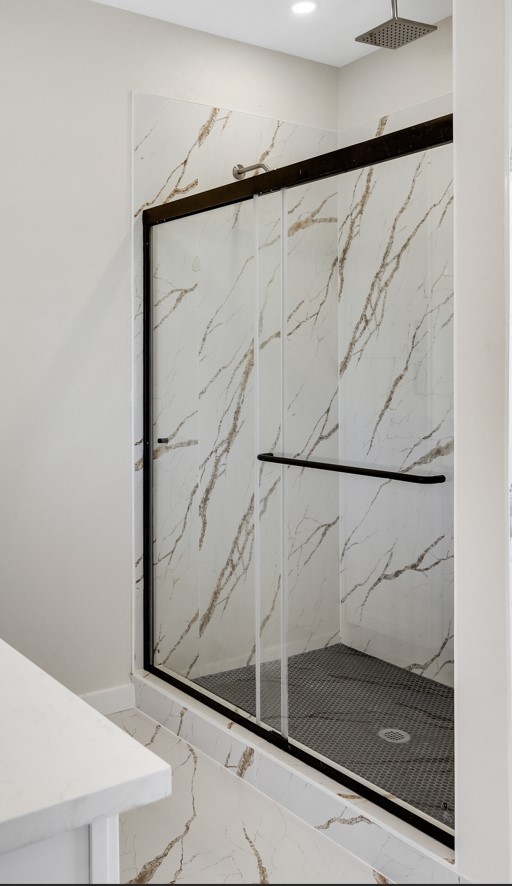 643 Chuckwagon Trail Angleton, TX 77515 - Photo 5 of 18