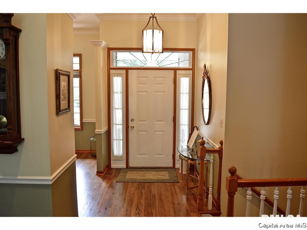 4023 Springer Lane Springfield, IL 62711 - Photo 4 of 32