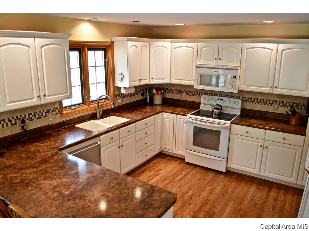 4023 Springer Lane Springfield, IL 62711 - Photo 10 of 32