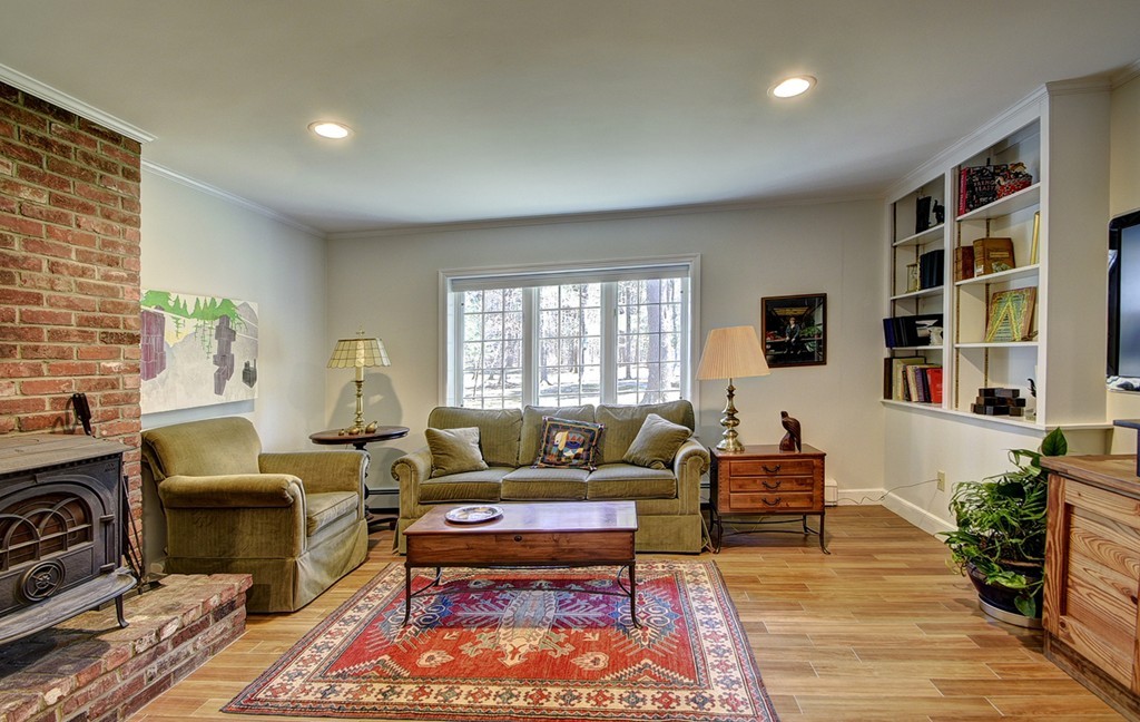 56 Surrey Lane Boxford, MA 01921 - Photo 14 of 27 Gallery Image 14