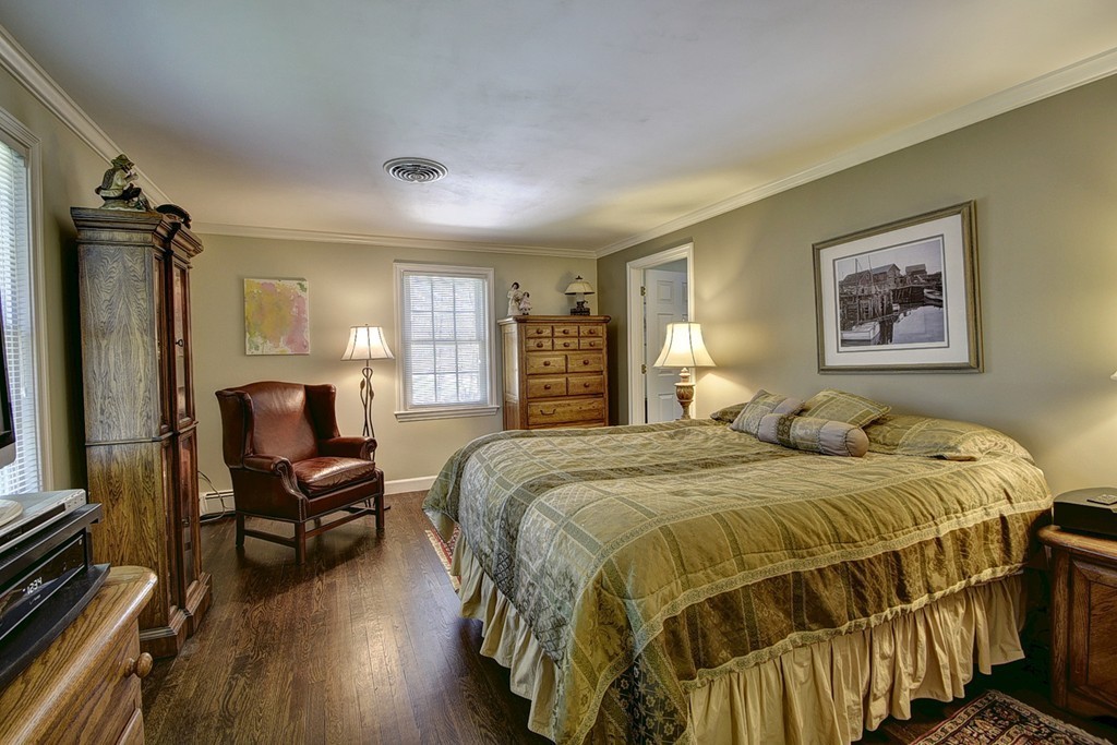 56 Surrey Lane Boxford, MA 01921 - Photo 16 of 27 Gallery Image 16