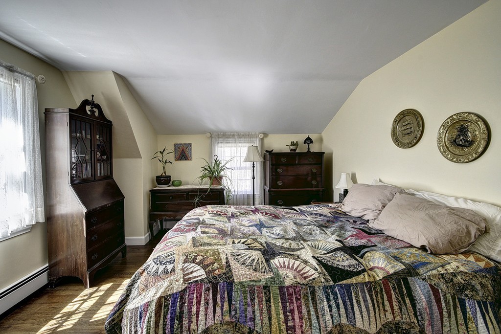 56 Surrey Lane Boxford, MA 01921 - Photo 19 of 27 Gallery Image 19