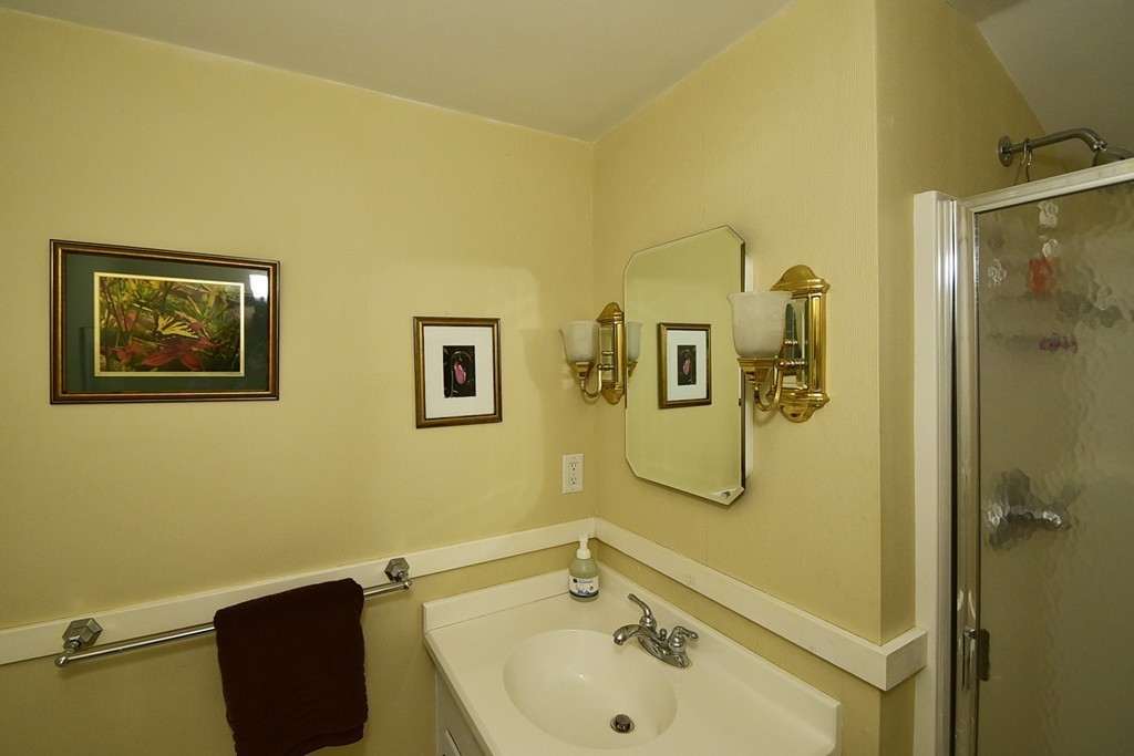 56 Surrey Lane Boxford, MA 01921 - Photo 24 of 27 Gallery Image 24