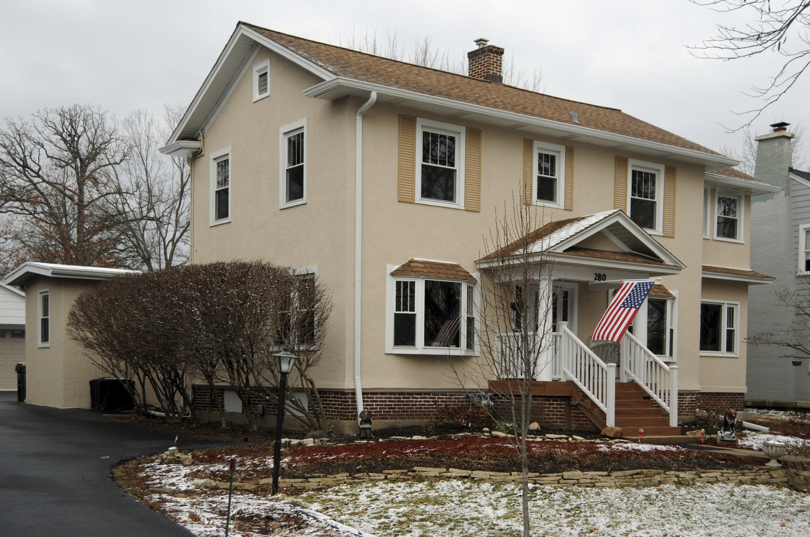 280 Fairbank Road Riverside, IL 60546 - Photo 2 of 33 a front view of a house with a yard
