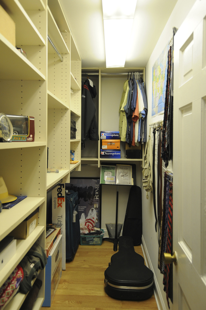 280 Fairbank Road Riverside, IL 60546 - Photo 13 of 33 a view of a room with gym equipment