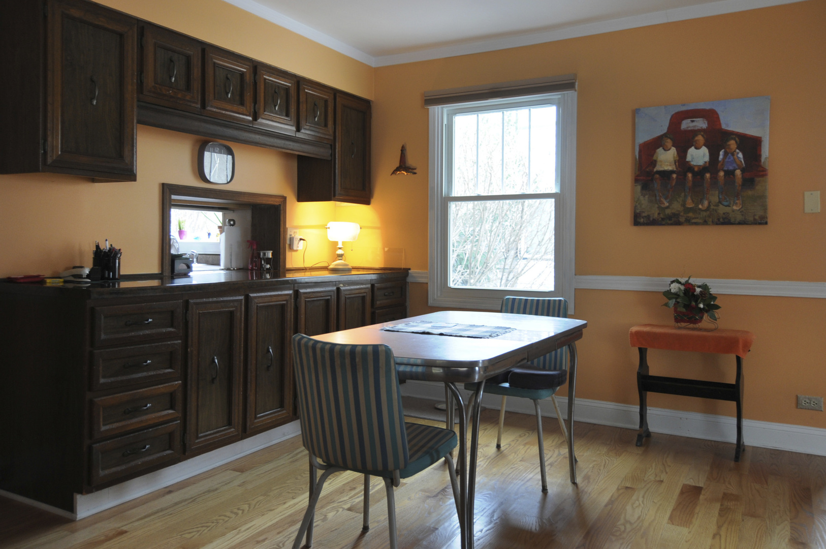 280 Fairbank Road Riverside, IL 60546 - Photo 8 of 33 a view of a dining room with furniture