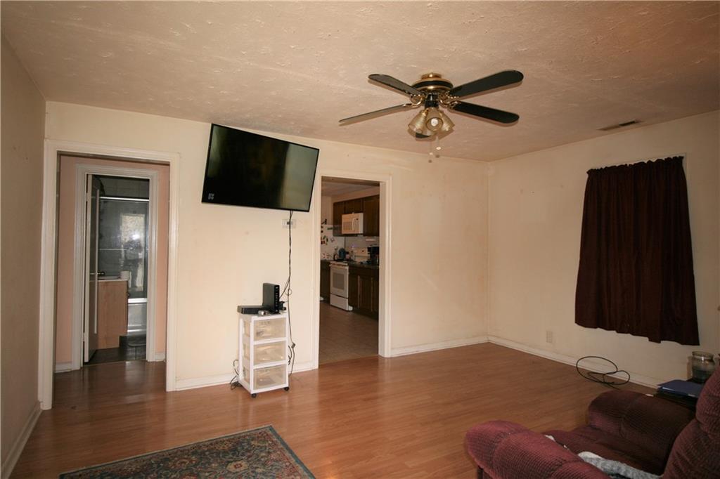 3915 Andover Road Anderson, IN 46013 - Photo 3 of 10 Gallery Image 3