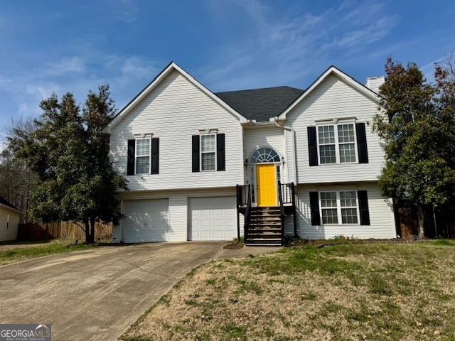 16 Northeast Butternut Lane Rome, GA 30165 - Photo 1 of 1 a front view of a house with a garden