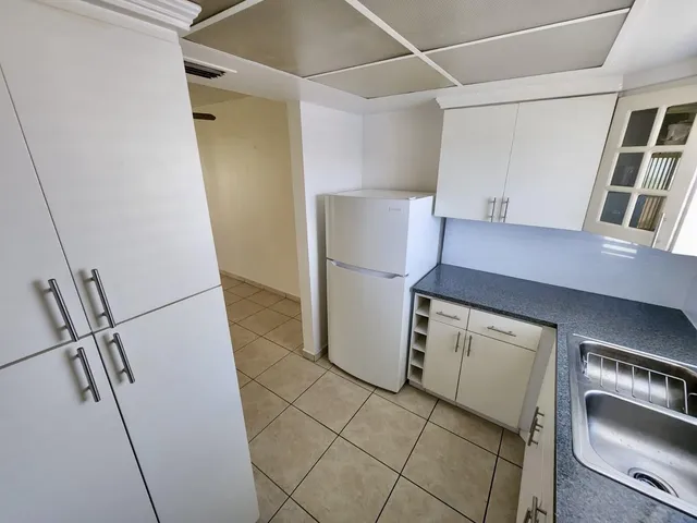 $1,500 | 2926 Ashley Drive East, Unit F, West Palm Beach, FL 33415