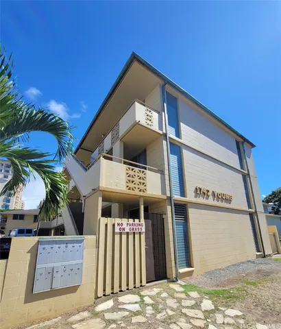 $2,000 | 1742 Young Street, Unit 203, Honolulu, HI 96826