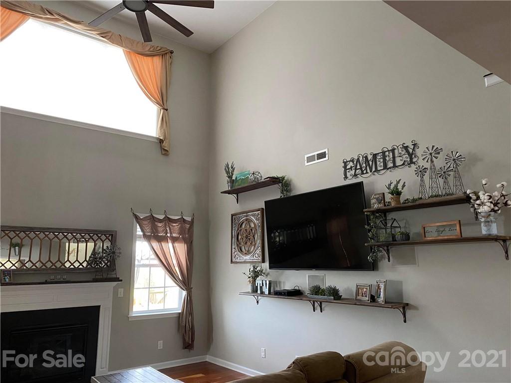 148 Roanoke Road Fletcher, NC 28732 - Photo 3 of 14