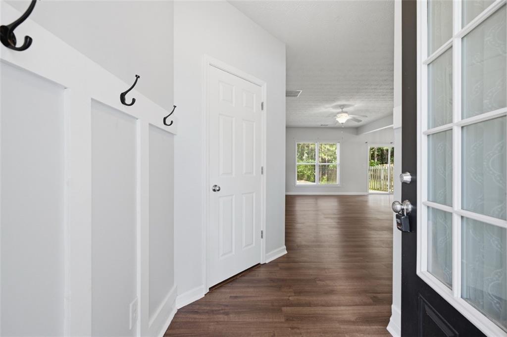 905 Tamarisk Place Canton, GA 30114 - Photo 4 of 31