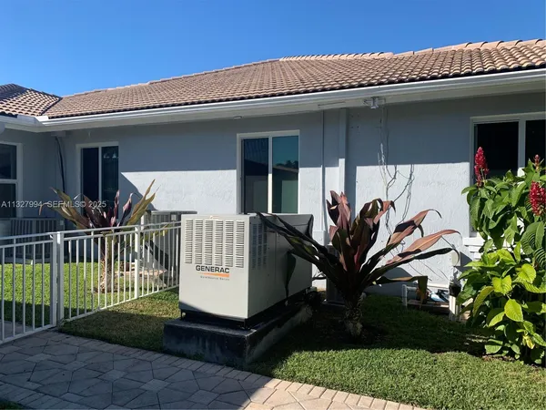a front view of house with yard