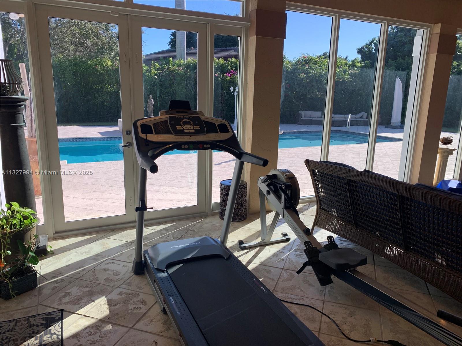 7625 Southwest 75th Avenue Miami, FL 33143 - Photo 34 of 43