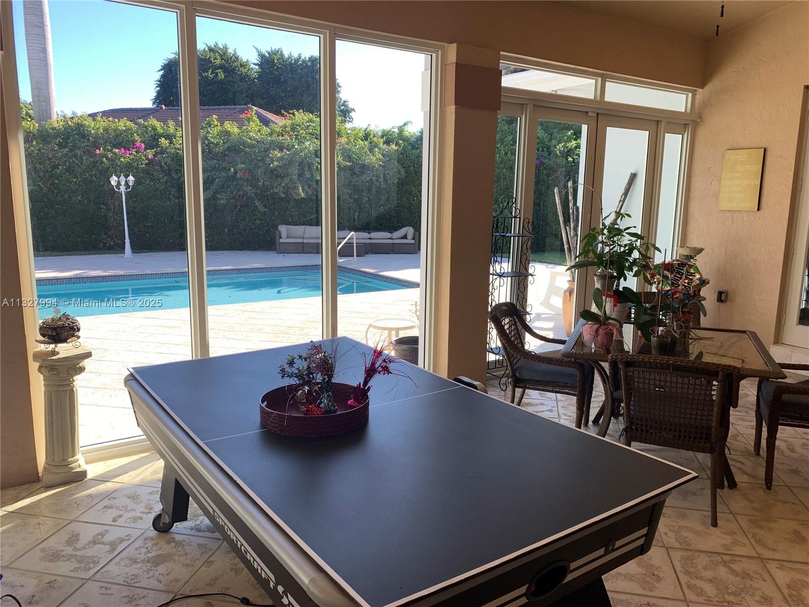 7625 Southwest 75th Avenue Miami, FL 33143 - Photo 36 of 43