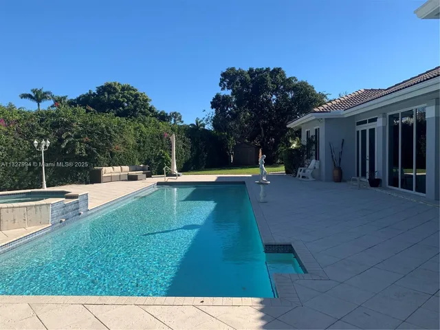 $3,399,000 | 7625 Southwest 75th Avenue, Miami, FL 33143