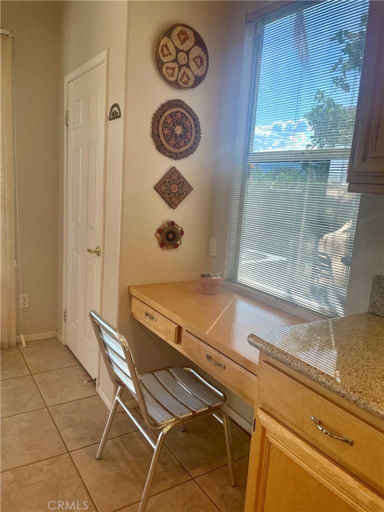 82551 Grant Drive Indio, CA 92201 - Photo 15 of 45 Desk in Kitchen