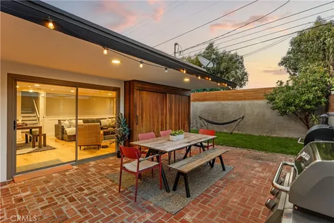 $1,995,000 | 8844 Villanova Avenue, Los Angeles, CA 90045