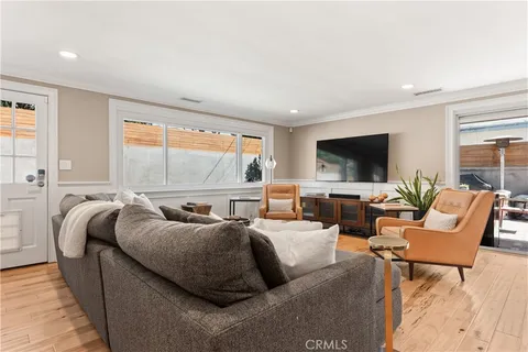 $1,995,000 | 8844 Villanova Avenue, Los Angeles, CA 90045