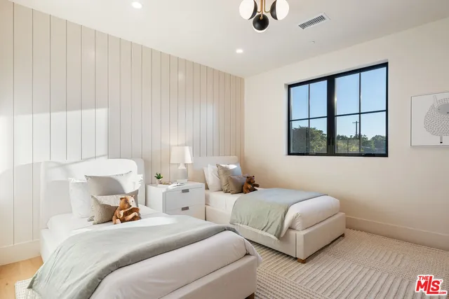 $5,375,000 | 11500 Kingsland Street, Los Angeles, CA 90066