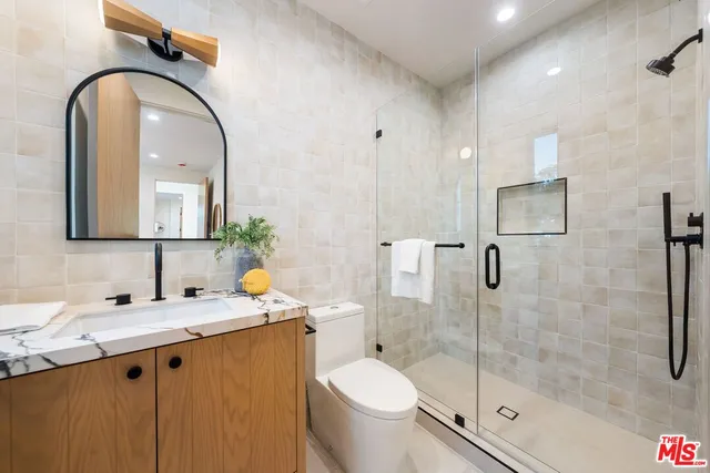 $5,375,000 | 11500 Kingsland Street, Los Angeles, CA 90066