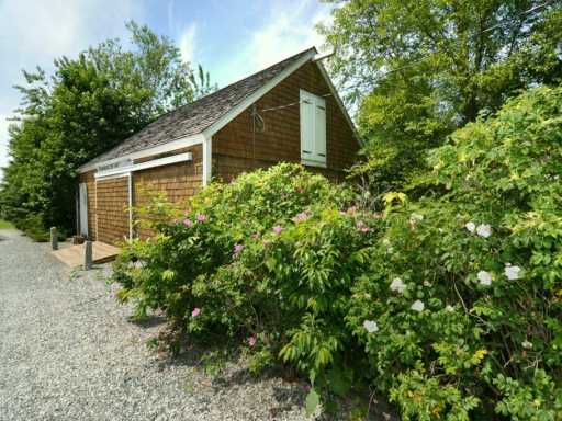 120 Old Boston Neck Road Narragansett, RI 02882 - Photo 9 of 10 Other.