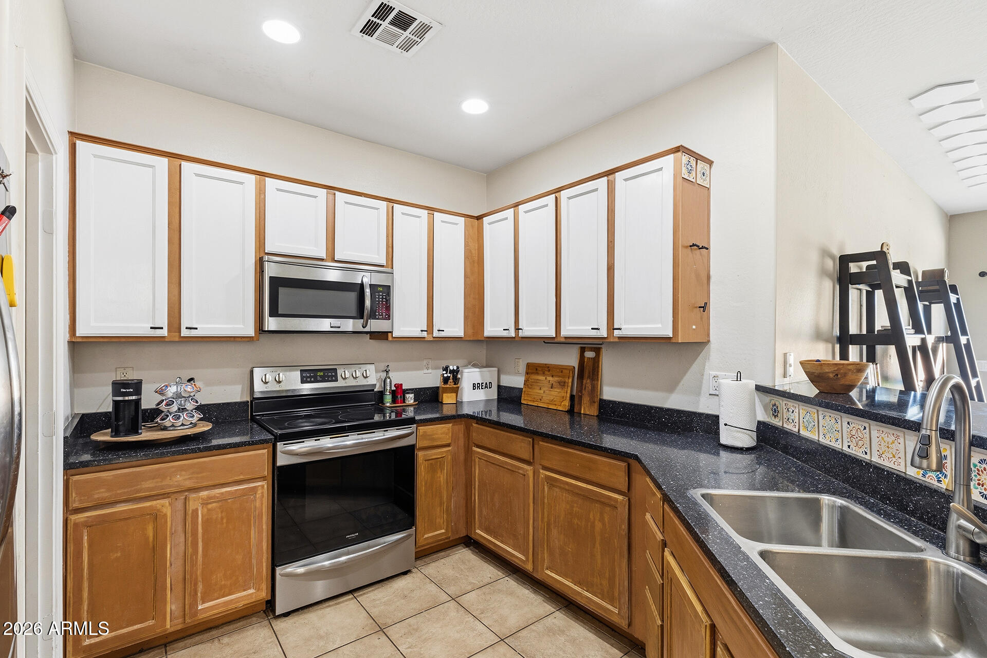 6718 West Darrel Road Laveen, AZ 85339 - Photo 3 of 49 33