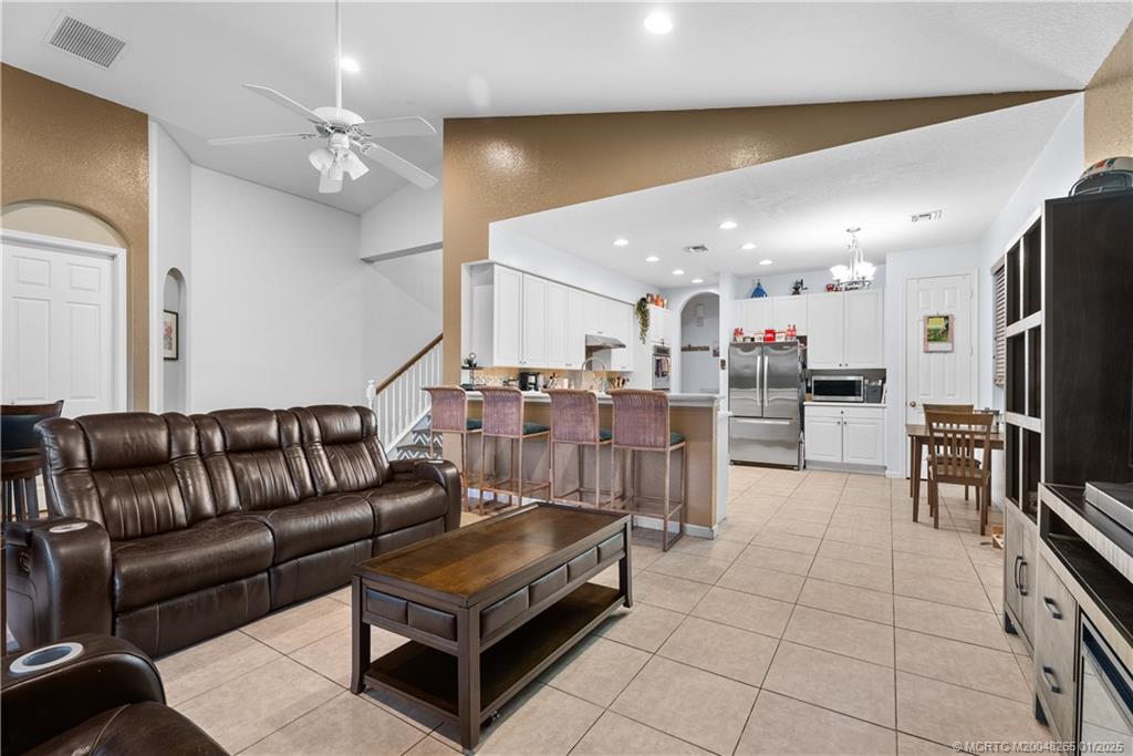 1365 Southeast Fleming Way Stuart, FL 34997 - Photo 15 of 33 Gallery Image 15
