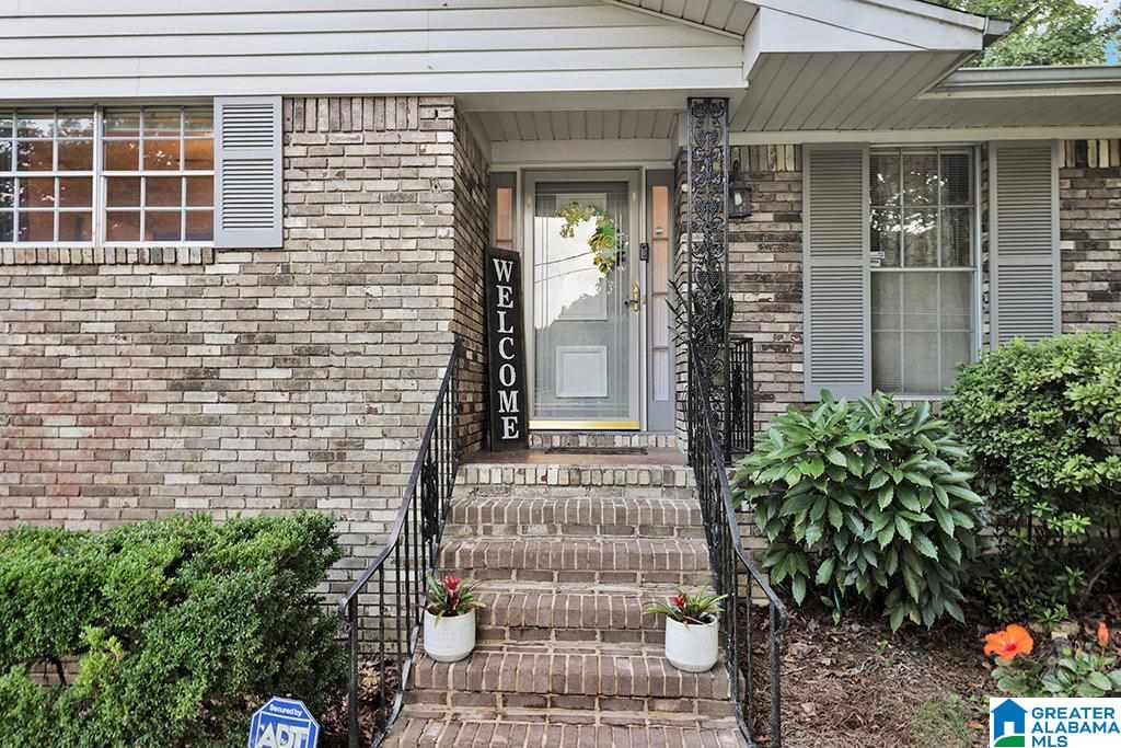529 Ferndale Road Birmingham, AL 35235 - Photo 3 of 42