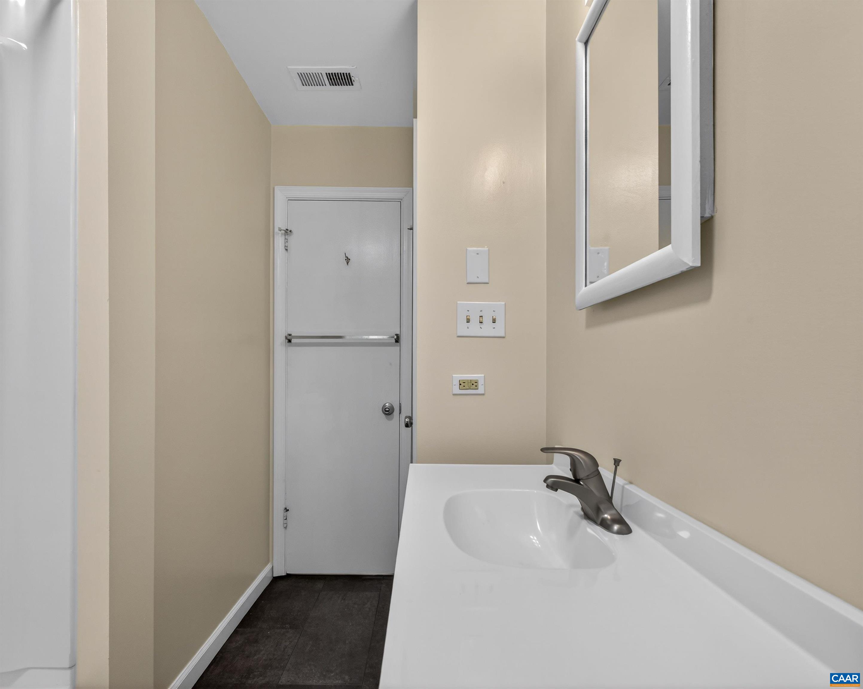 1272 Rio Road East Charlottesville, VA 22901 - Photo 16 of 26
